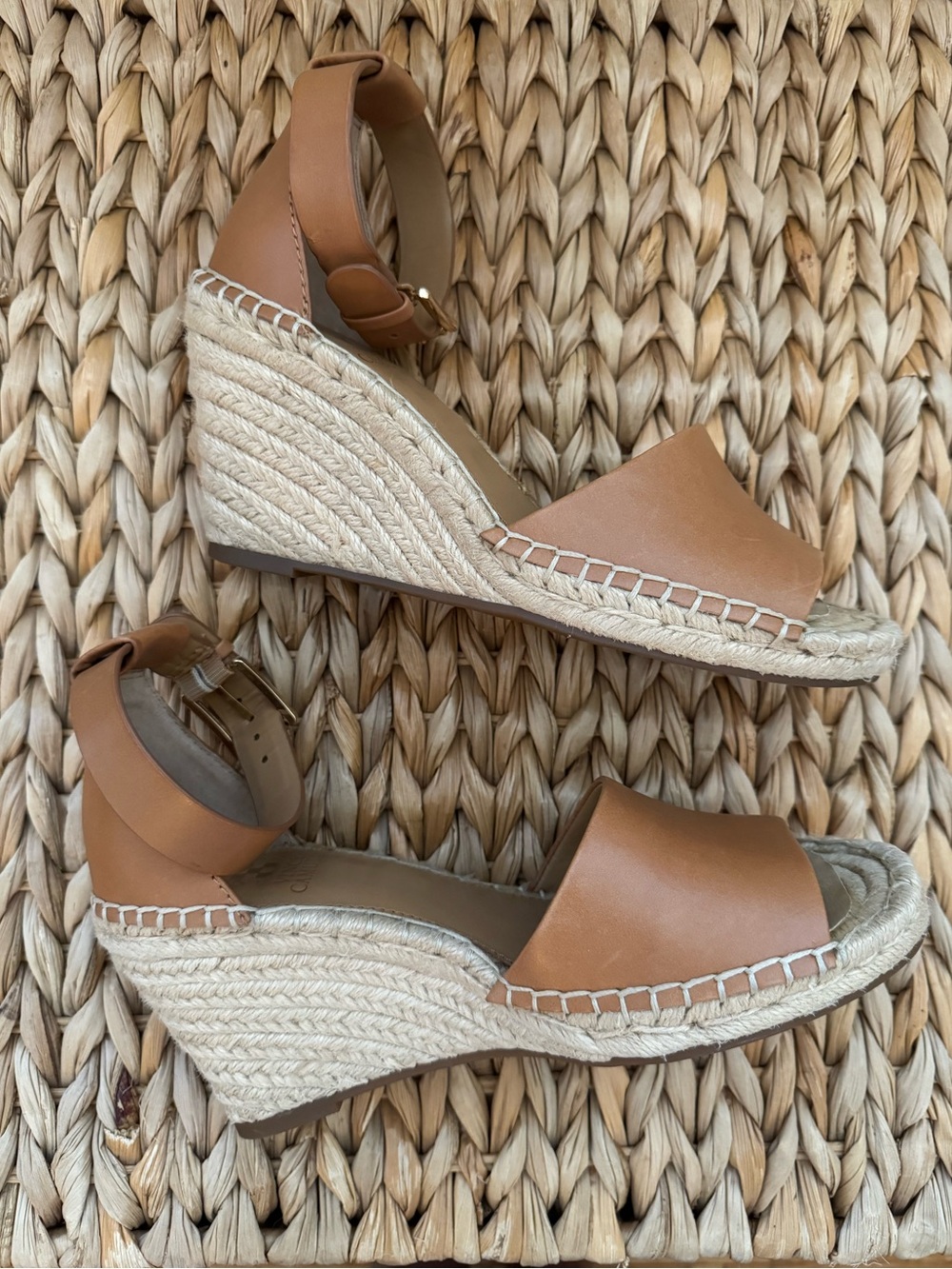 Vince Camuto Leera Tan Leather Wedge Espadrille Sandals LIKE NEW Condition